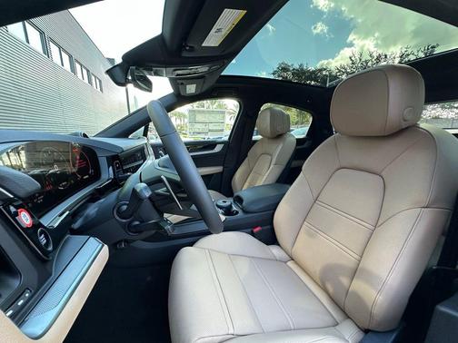 2026 Porsche Cayenne AWD