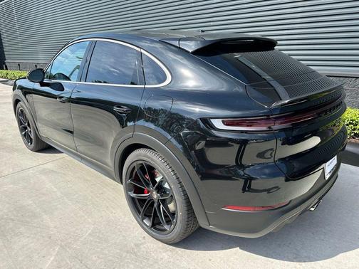 2026 Porsche Cayenne Turbo