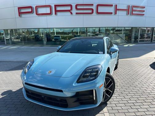 2025 Porsche Panamera Base
