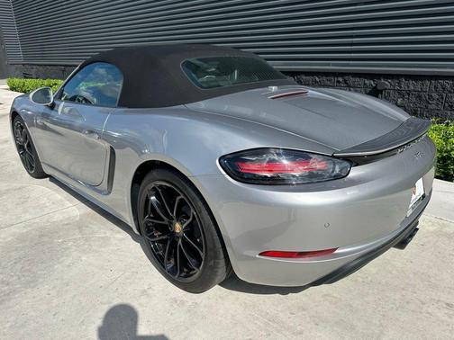 2024 Porsche 718 Boxster Style Edition