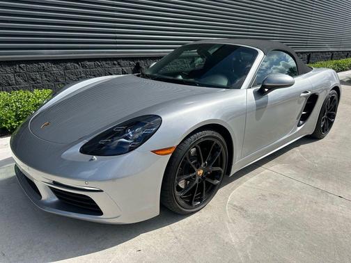2024 Porsche 718 Boxster Style Edition