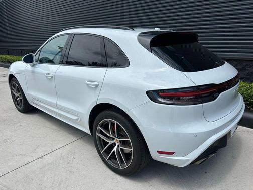2023 Porsche Macan S