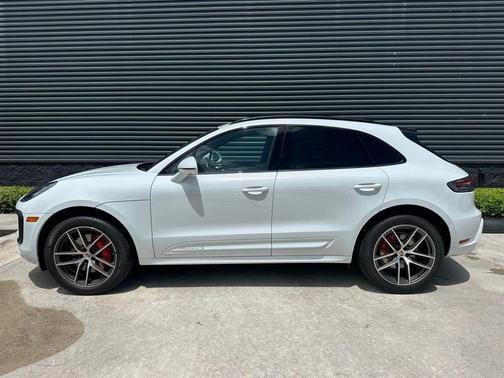 2023 Porsche Macan S