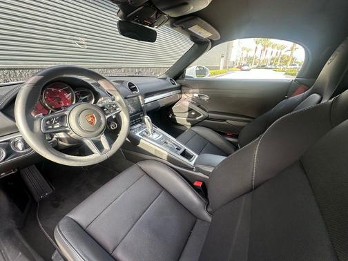 2025 Porsche 718 Boxster 