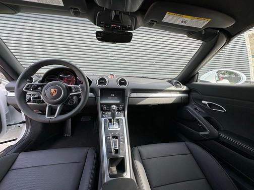 2025 Porsche 718 Boxster 