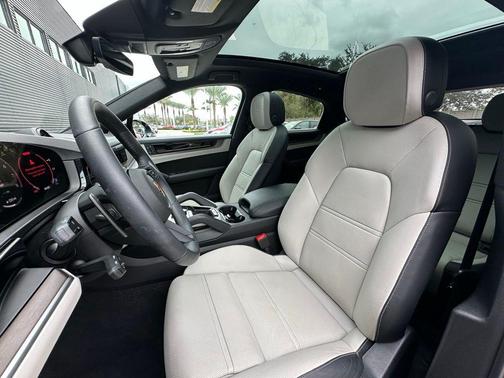 2025 Porsche Cayenne S