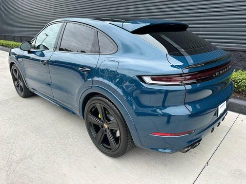 2025 Porsche Cayenne S