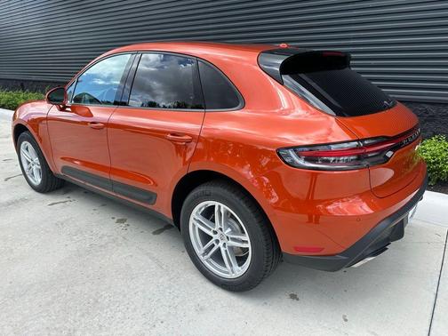 2025 Porsche Macan