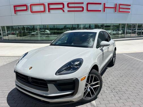 Chalk 2026 Porsche Macan Base