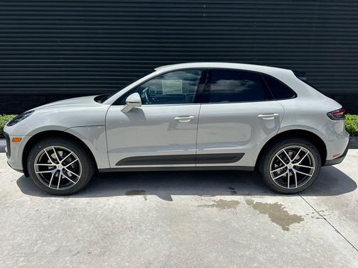 Chalk 2026 Porsche Macan Base