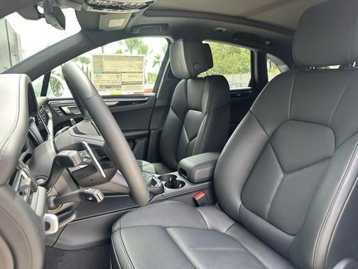 2024 Porsche Macan