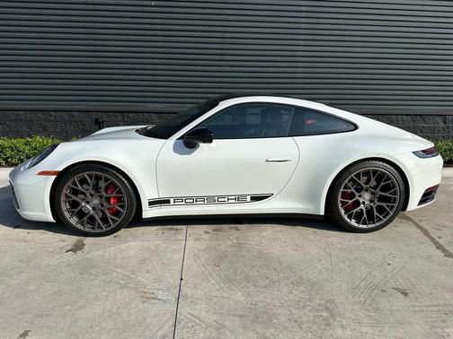 2024 Porsche 911 Carrera 4S