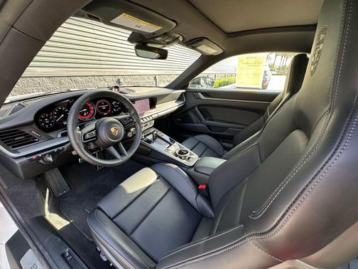 2024 Porsche 911 Carrera 4S