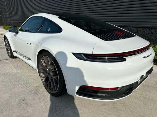 2024 Porsche 911 Carrera 4S