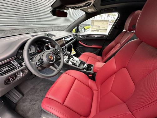 2026 Porsche Macan S