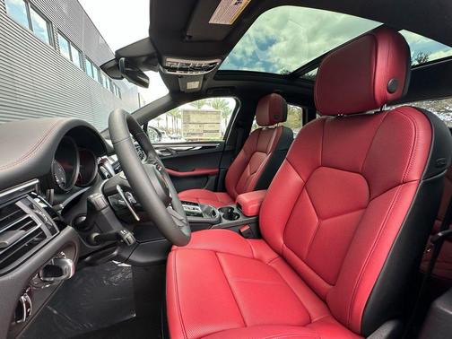 2026 Porsche Macan S