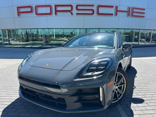 2026 Porsche Panamera Base