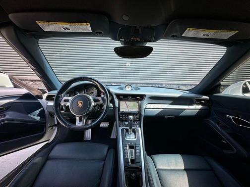 Carrara White Metallic 2015 Porsche 911 Targa 4S