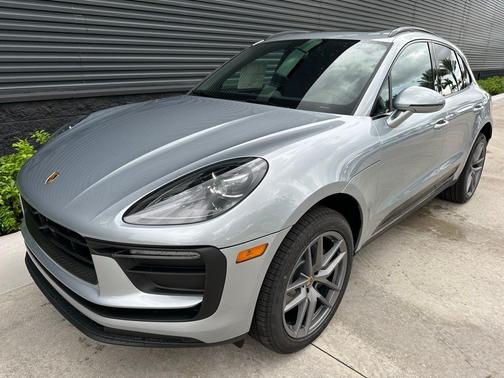2025 Porsche Macan T