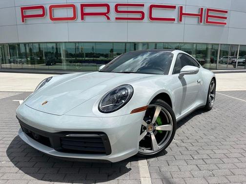 Ice 2024 Porsche 911 Carrera 4