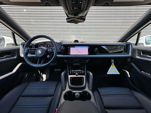 2026 Porsche Cayenne AWD