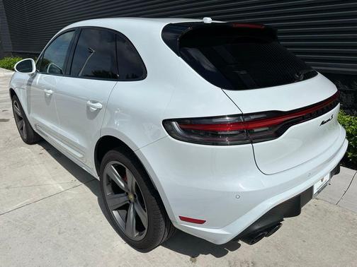 2023 Porsche Macan S