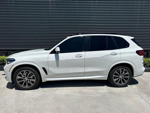 2023 BMW X5 sDrive40i
