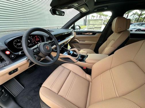 2026 Porsche Cayenne Base