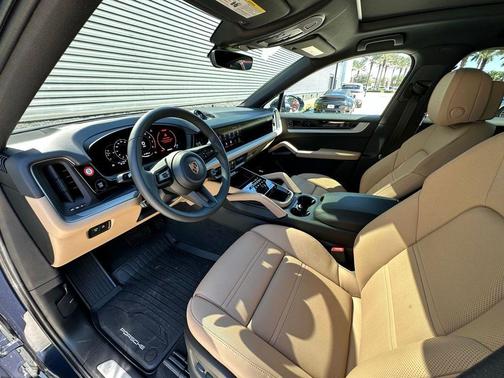 2026 Porsche Cayenne AWD