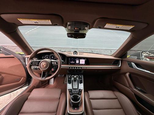 2026 Porsche 911 Carrera