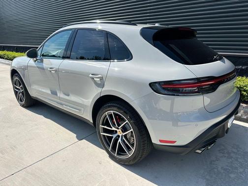 Chalk 2026 Porsche Macan S