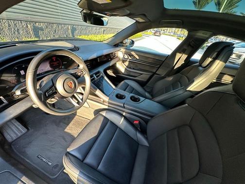 2023 Porsche Taycan Base