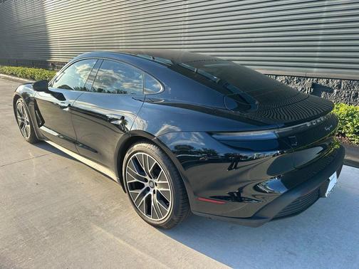 2023 Porsche Taycan Base