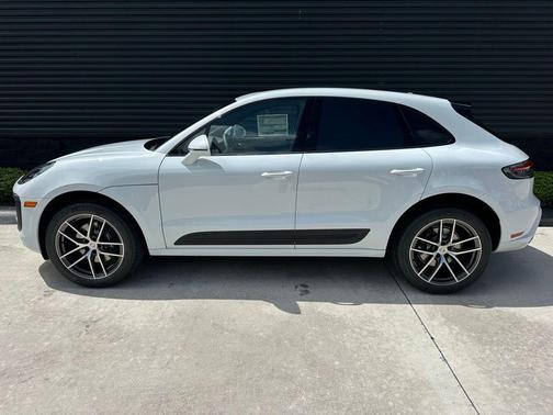 Carrara White Metallic 2026 Porsche Macan Base