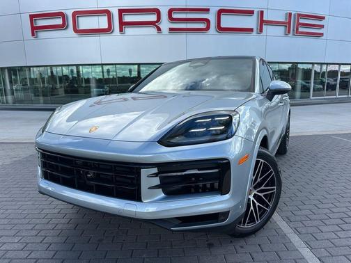 2026 Porsche Cayenne AWD