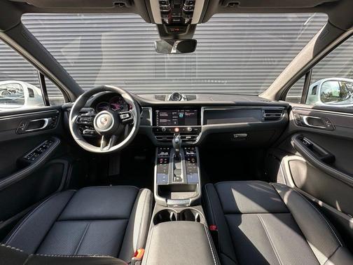 2025 Porsche Macan GTS