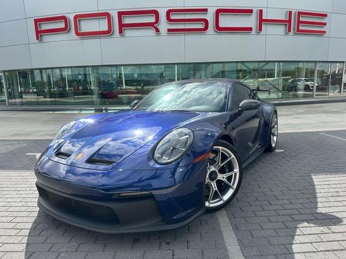 Gentian Blue Metallic 2022 Porsche 911 GT3