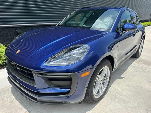 2025 Porsche Macan T