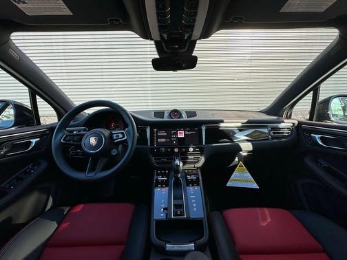 2026 Porsche Macan GTS