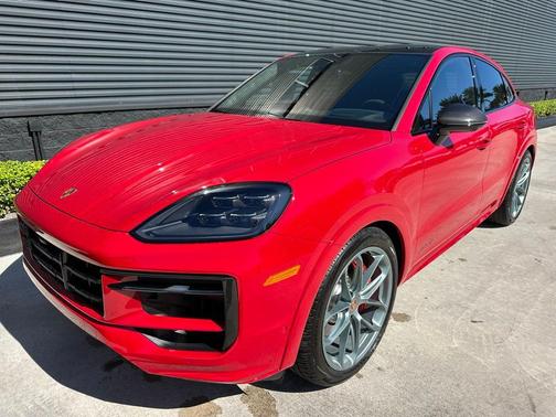 2026 Porsche Cayenne GTS