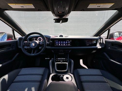 2026 Porsche Cayenne GTS