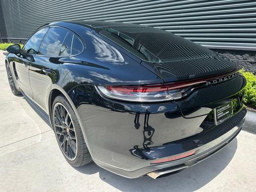 2021 Porsche Panamera Base