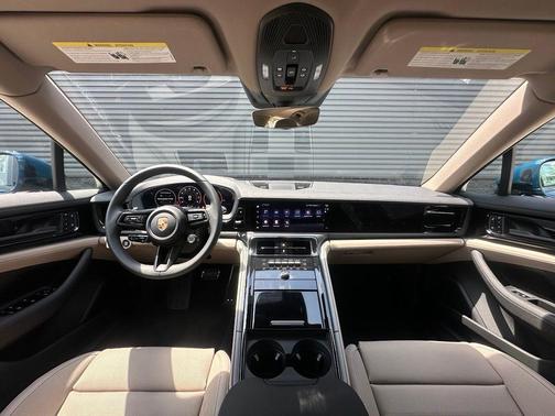 Montego Blue Metallic 2026 Porsche Panamera Base