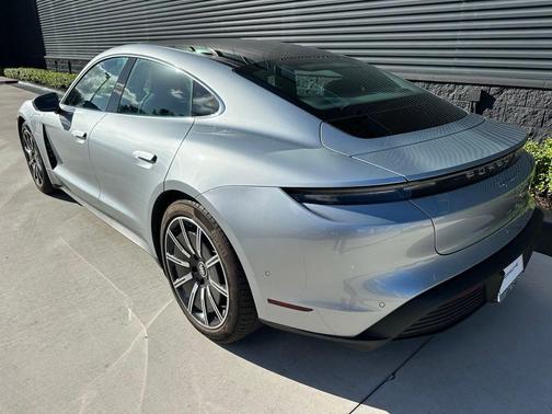 2024 Porsche Taycan 4S