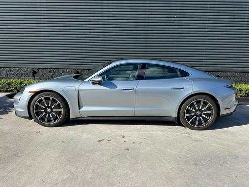 2024 Porsche Taycan 4S