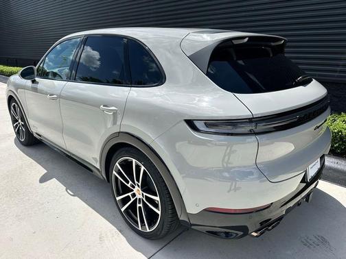 Chalk 2026 Porsche Cayenne GTS