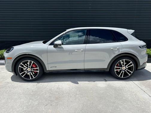 Chalk 2026 Porsche Cayenne GTS