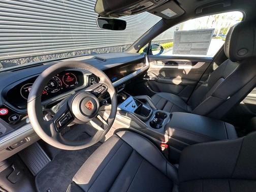 2026 Porsche Cayenne Base