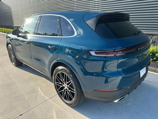 2026 Porsche Cayenne Base