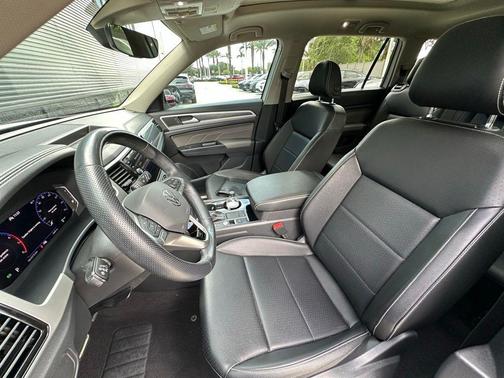 Pure White 2021 Volkswagen Atlas 3.6 V6 SEL R-Line
